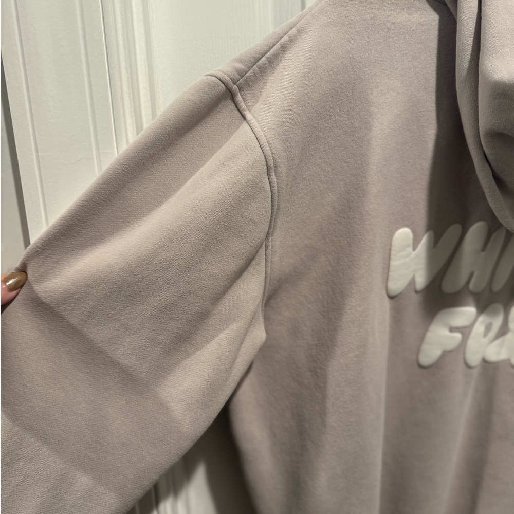 White Fox Hoodie Light Gray Size L/XL - Picture 13 of 14